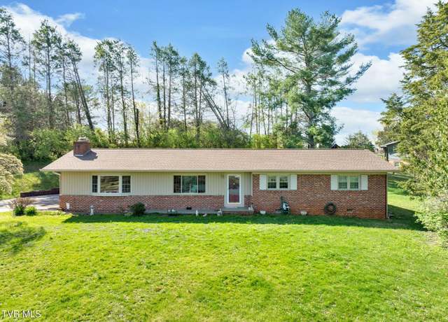 Property at 102 Delta Cir, Greeneville, TN 37743, 3 beds, 2 baths