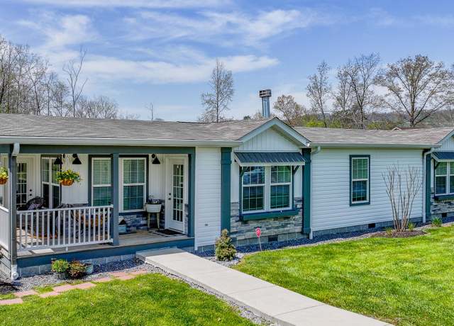 Property at 125 Northwood Ln, Greeneville, TN 37745, 3 beds, 2 baths