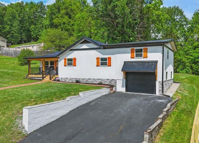 Property at 1225 Bristol View Dr, Bristol, VA 24201, 4 beds, 2 baths