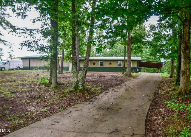 Property at 184/202 Sandidge Hollow Rd, Surgoinsville, TN 37873, 3 beds, 1 bath
