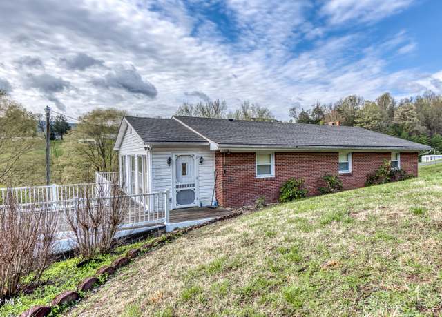 Property at 172 Lee Ave, Lebanon, VA 24266, 3 beds, 1 bath