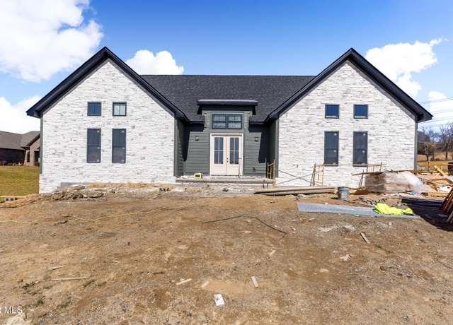 Property at 2111 Cattlemans Trl, Jonesborough, TN 37659, 3 beds, 2.5 baths
