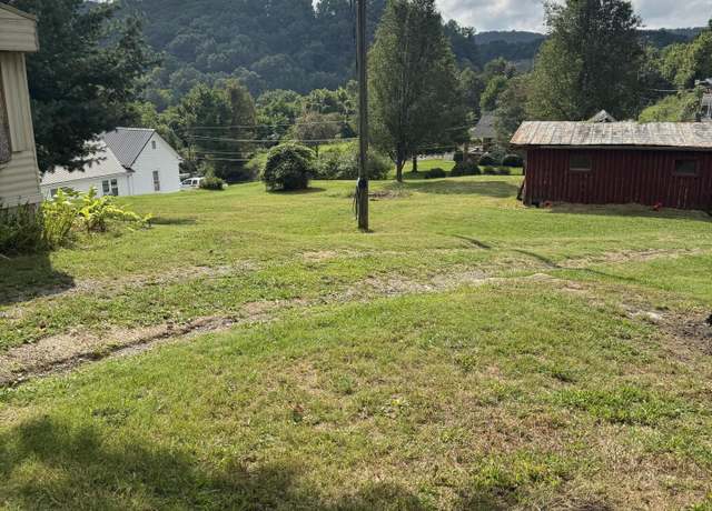Property at 146 County Hill Rd, Blountville, TN 37617, 4 beds, 2 baths