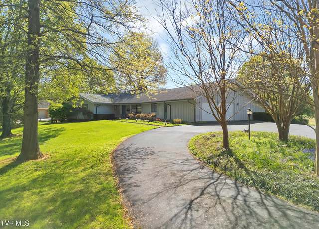 Property at 310 Par Ln, Greeneville, TN 37743, 3 beds, 3 baths