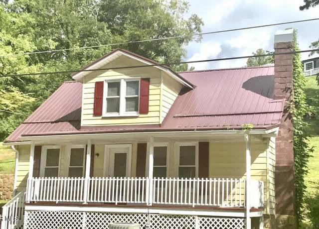 Property at 19 Albemarle St, Big Stone Gap, VA 24219, 3 beds, 1.5 baths
