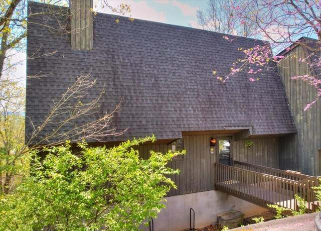 Property at 316 Hickory Blf #0, Johnson City, TN 37601, 4 beds, 3 baths
