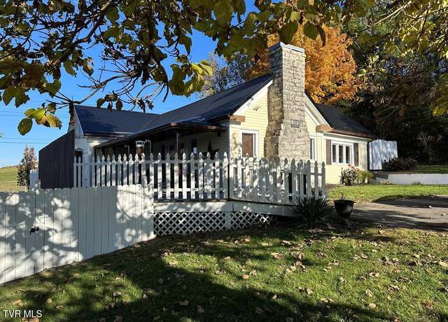 Property at 39 Forest Lodge Dr, Lebanon, VA 24266, 2 beds, 1 bath