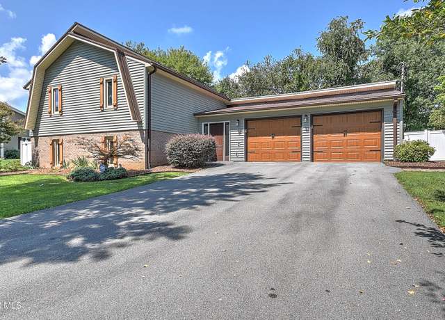 Property at 123 Tangency Dr, Johnson City, TN 37615, 4 beds, 2.5 baths