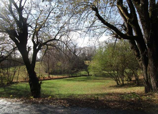 Property at 1606 Lester Harris Rd, Johnson City, TN 37601, 3 beds, 1 bath