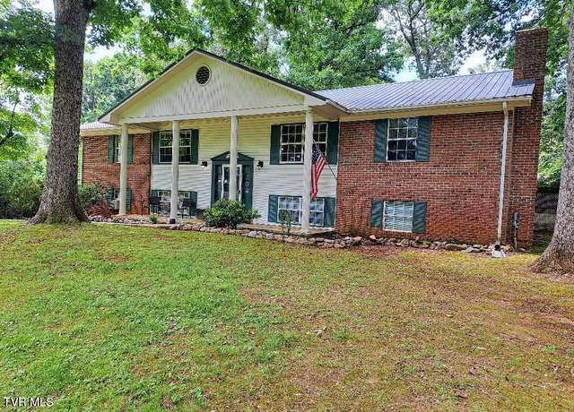 Property at 226 Heritage Hills Dr, Greeneville, TN 37745, 4 beds, 3 baths