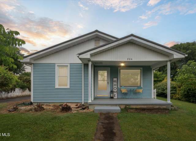 Property at 204 Maple Dr, Jonesborough, TN 37659, 2 beds, 1 bath