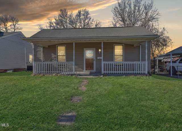 Property at 1618 Highland St, Kingsport, TN 37664, 3 beds, 1.5 baths