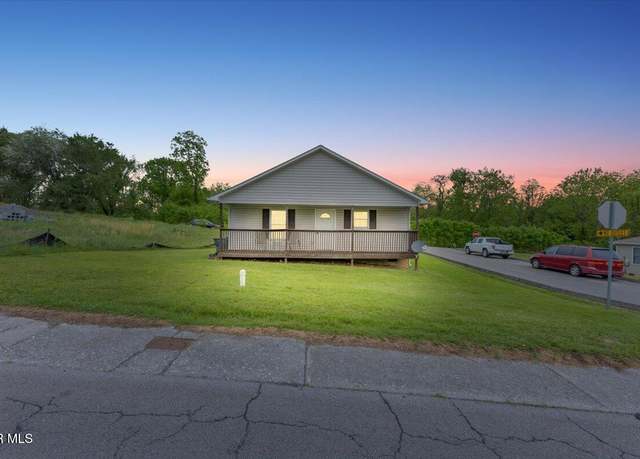 Property at 450 Renee Dr, Bristol, TN 37620, 3 beds, 2 baths