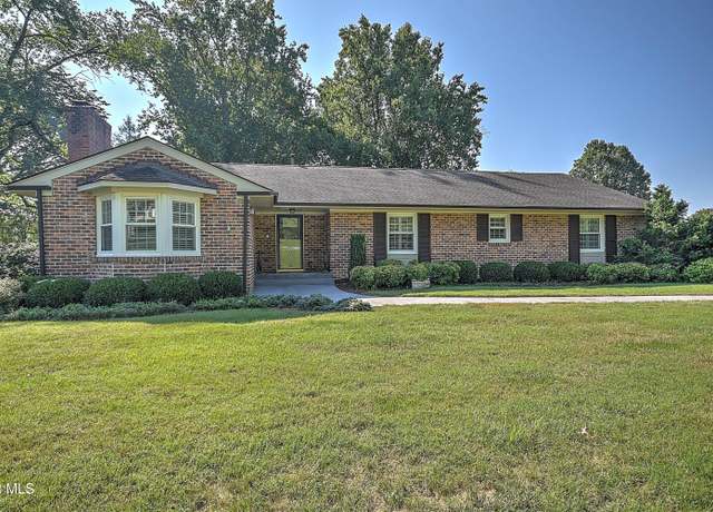 Property at 2041 Edgemont Ave, Bristol, TN 37620, 3 beds, 2 baths