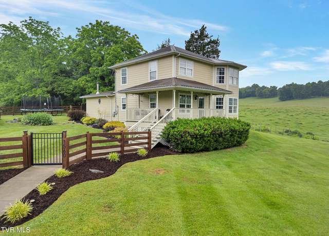 Property at 1560 Highway 394, Blountville, TN 37617, 3 beds, 2.5 baths