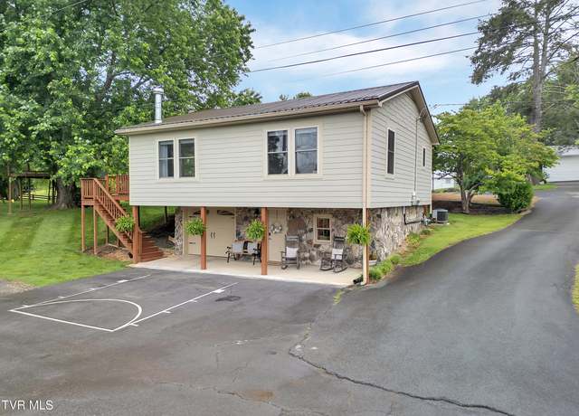 Property at 1564 Highway 394, Blountville, TN 37617, 2 beds, 1.5 baths