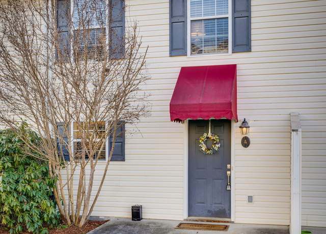 Property at 2201 Cherokee Rd #4, Johnson City, TN 37604, 2 beds, 1.5 baths
