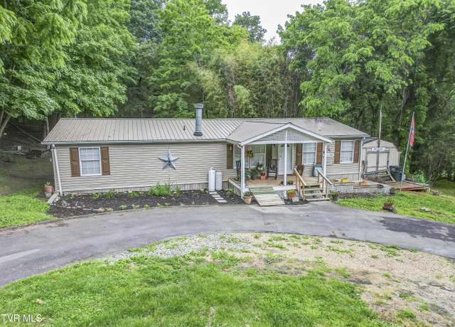 Property at 192 Stage Rd, Kingsport, TN 37664, 3 beds, 2 baths
