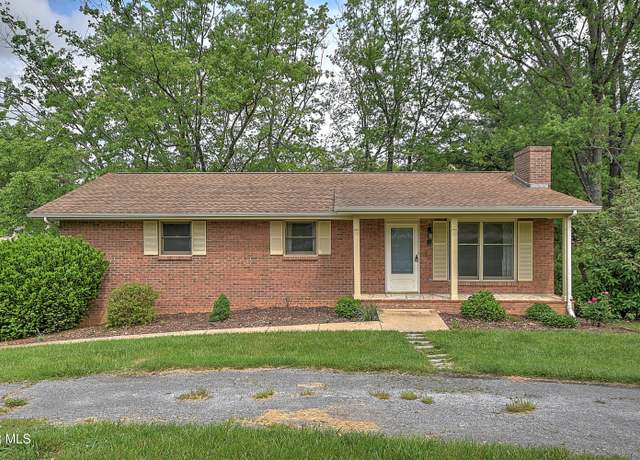 Property at 389 Heritage Dr, Bristol, VA 24201, 3 beds, 2.5 baths