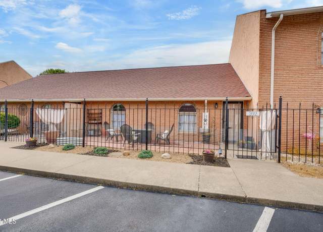 Property at 202 Phoenix Ct #202, Kingsport, TN 37663, 2 beds, 1 bath
