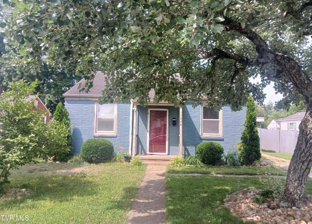 Property at 1549 Carolina Ave, Kingsport, TN 37664, 2 beds, 1 bath