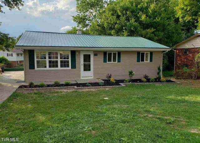 Property at 214 Action St, Newport, TN 37821, 3 beds, 1 bath