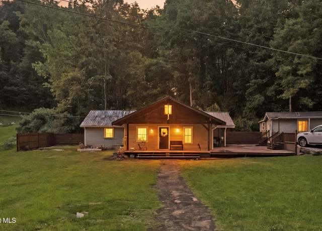 Property at 169 Mays Rd, Elizabethton, TN 37643, 3 beds, 2 baths