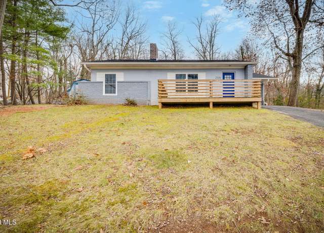 Property at 2356 Inglewood Dr, Kingsport, TN 37664, 3 beds, 1 bath