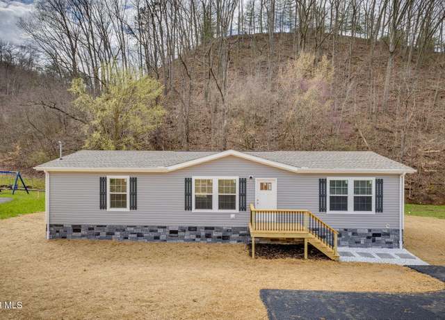 Property at 852 Bell Ridge Rd, Kingsport, TN 37660, 3 beds, 2 baths