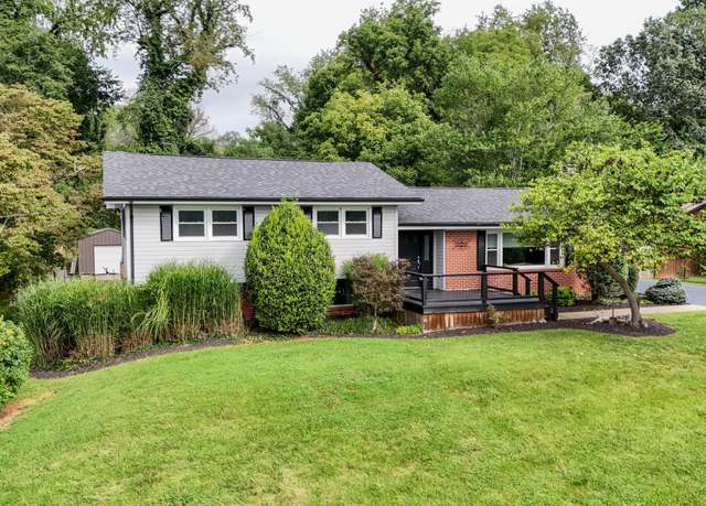Property at 221 Woodbine Rd, Bristol, TN 37620, 3 beds, 2.5 baths