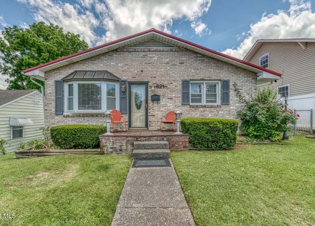 Property at 621 Hamilton St, Johnson City, TN 37604, 2 beds, 2 baths