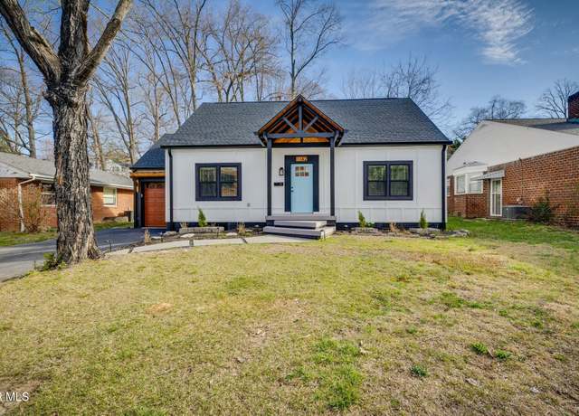 Property at 1142 Catawba St, Kingsport, TN 37660, 4 beds, 2 baths
