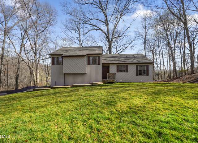 Property at 5060 Lake Forest Dr, Kingsport, TN 37663, 3 beds, 2 baths