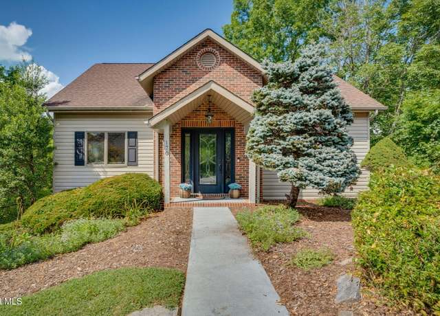 Property at 170 Aston Ct, Kingsport, TN 37660, 3 beds, 3 baths
