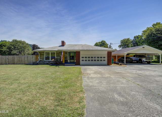 Property at 910 Elm Ave, Erwin, TN 37650, 3 beds, 1.5 baths