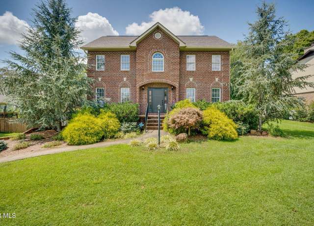 Property at 4107 Grey Fox Dr, Kingsport, TN 37664, 3 beds, 2.5 baths