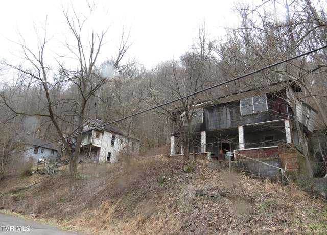 Property at 608 Park Ave, Appalachia, VA 24216, 1 bath