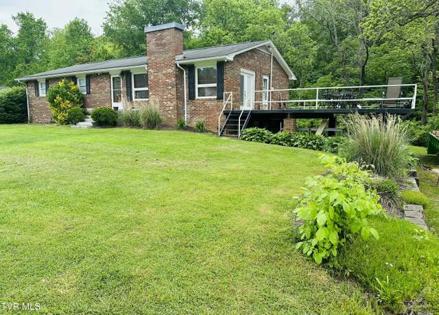 Property at 290 Sinking Creek Rd Rd, Johnson City, TN 37601, 4 beds, 2.5 baths