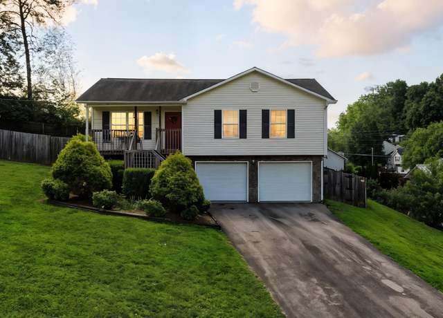 Property at 507 Jonesboro Dr, Bluff City, TN 37618, 3 beds, 2.5 baths