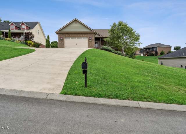 Property at 1160 Savin Falls Dr, Johnson City, TN 37615, 4 beds, 3 baths