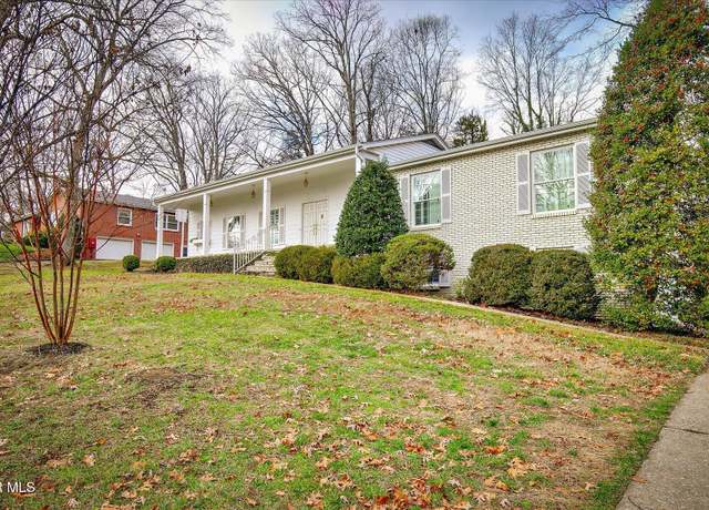 Property at 2508 Wildwood Dr, Kingsport, TN 37660, 4 beds, 3.5 baths