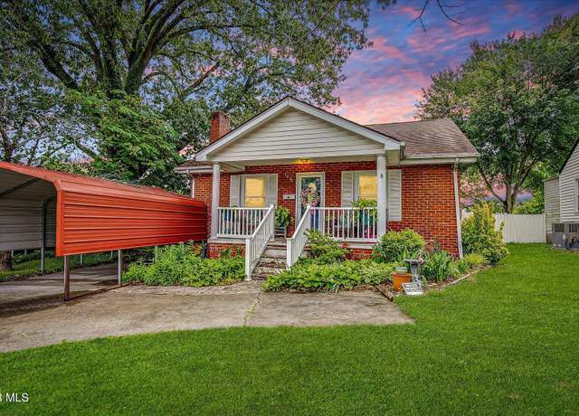 Property at 1621 Barnes St, Kingsport, TN 37664, 2 beds, 1.5 baths