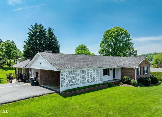 Property at 408 Garmon Dr, Kingsport, TN 37663, 3 baths