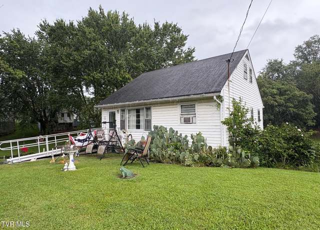 Property at 144 Crescent Dr, Bristol, VA 24201, 3 beds, 1.5 baths