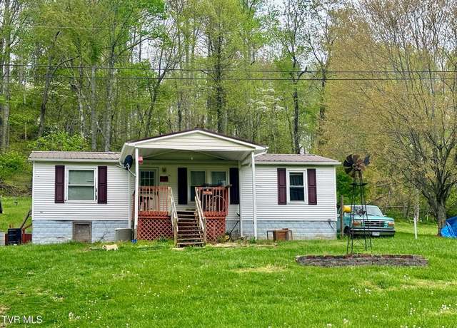 Property at 1215 Bear Wallow Rd, Castlewood, VA 24224, 3 beds, 2 baths