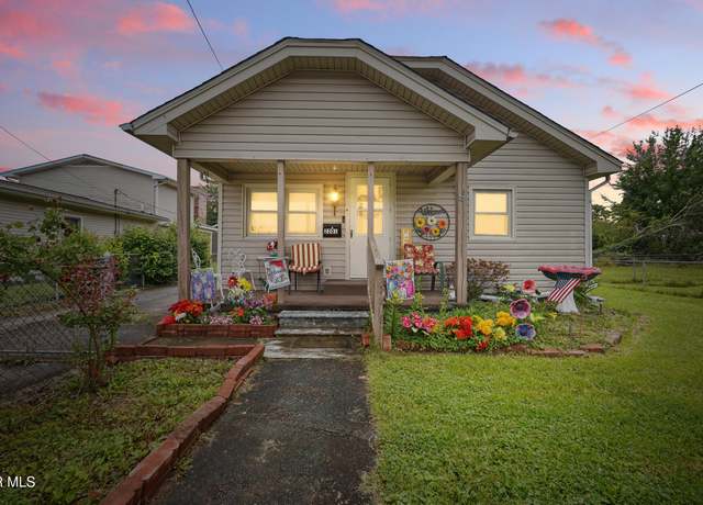 Property at 2201 Maxwell Ave, Kingsport, TN 37664, 3 beds, 1.5 baths