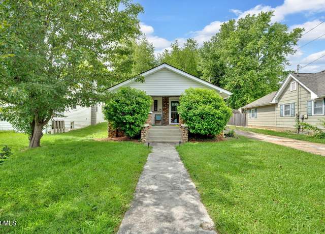Property at 806 Johnson Ave, Johnson City, TN 37604, 4 beds, 2 baths