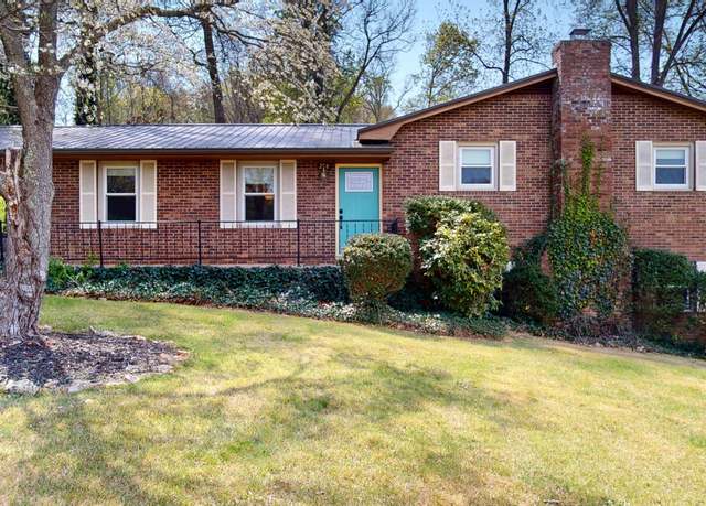 Property at 258 Spruce St, Mount Carmel, TN 37645, 3 beds, 2 baths