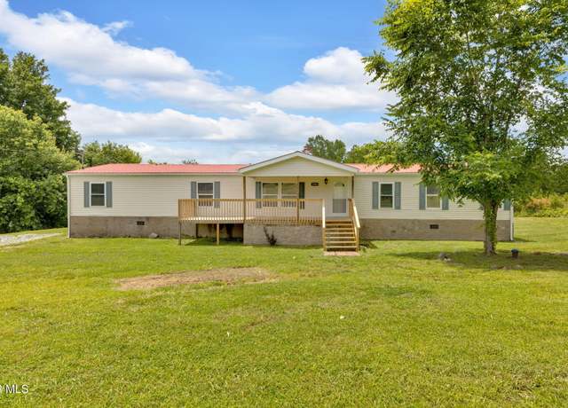 Property at 1041 Red Hill Rd, Newport, TN 37821, 4 beds, 2 baths