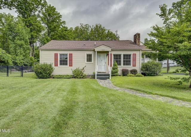 Property at 123 Park Ct, Johnson City, TN 37601, 3 beds, 1 bath